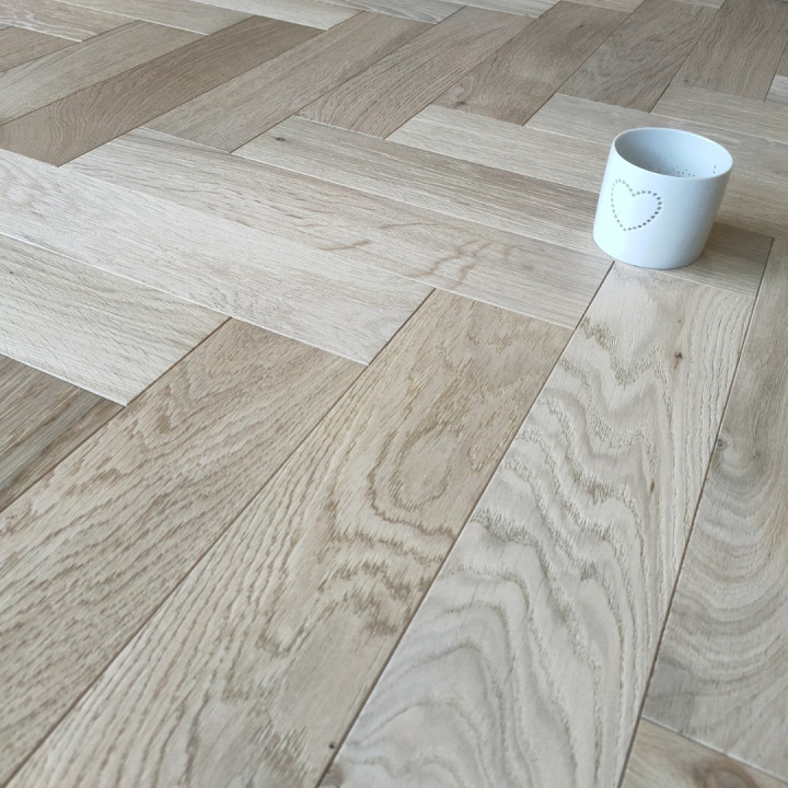 Developer Oak Herringbone Invisible Oiled