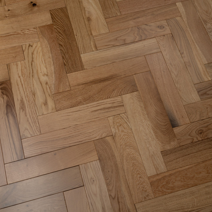 Developer Oak Lacquered Herringbone