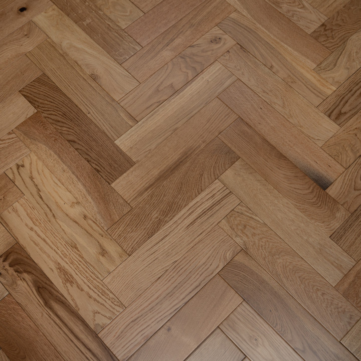 Developer Oak Lacquered Herringbone