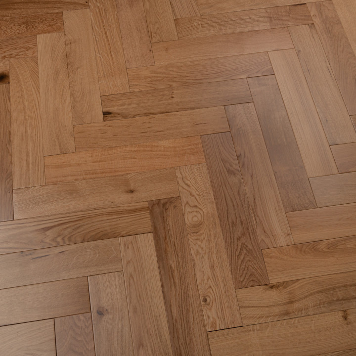 Schoolhouse Lacquered Oak Herringbone