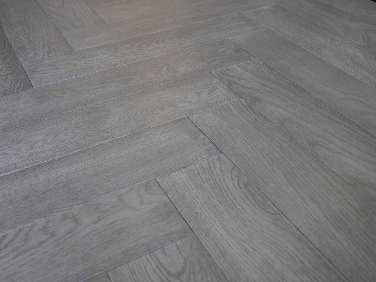 Developer Grande Herringbone Pattern Flooring Online | Free UK
